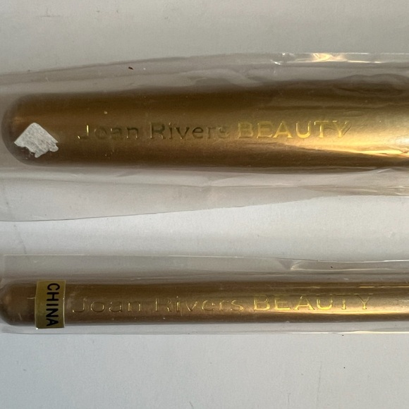 Joan Rivers Beauty Absolutely Magic Makeup Purse Set Powder Brightener Brushes - Picture 9 of 13